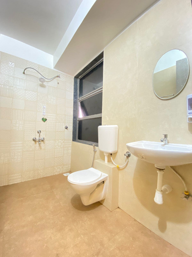 Bathroom, Hotel Hill Top Inn, Pune