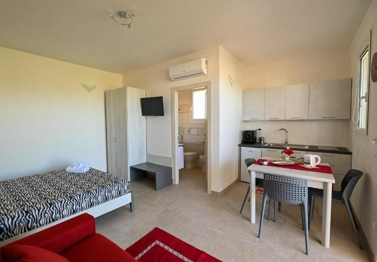 Room 3, ARIA D'ORIENTE, Lecce