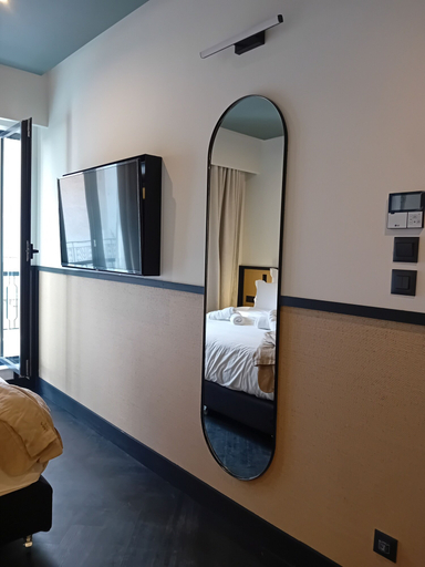 Room 3, Akeah Athens City Center, Attica