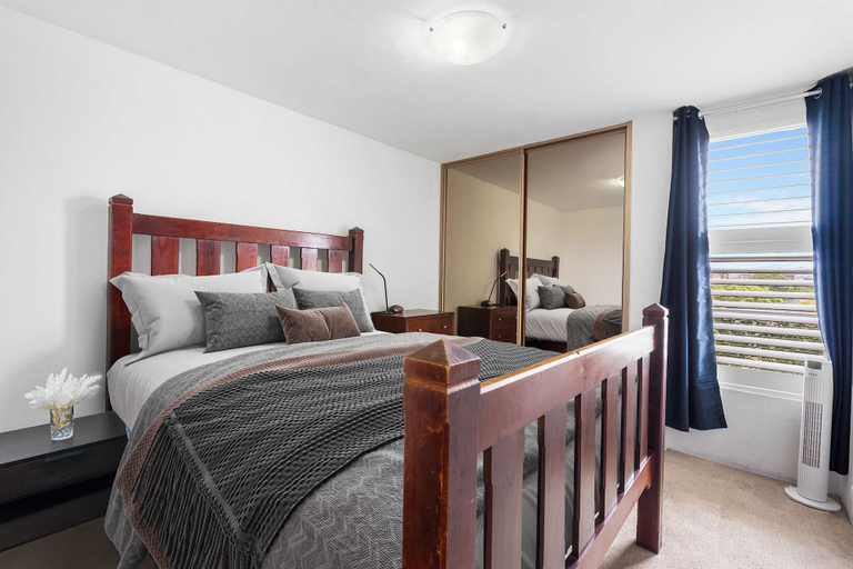 Room 4, Coryule Gardens Randwick, Sydney