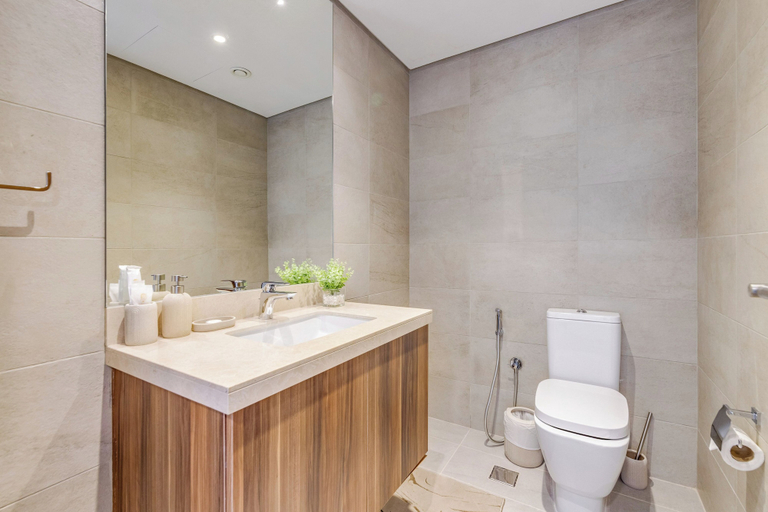 Bathroom 4, GLOBALSTAY. DAMAC Majestine Apartments, Dubai