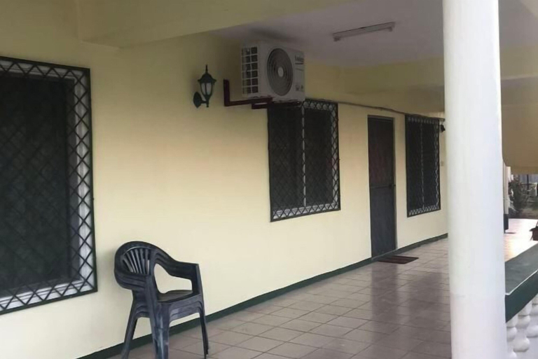 Interior 5, Ac airport apartment, Ba