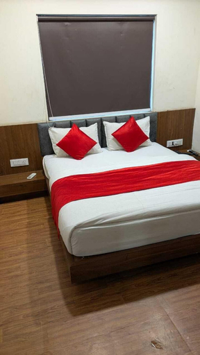 Room 5, Hotel VR Inn, Vadodara