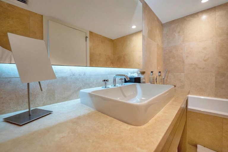 Bathroom 5, Stunning Oceanfront 1BR 1 Hotel, Miami-Dade
