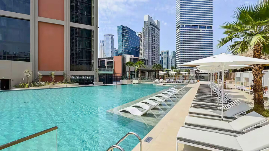 Pool 3, Peninsula Five Residences - Business Bay, Dubai
