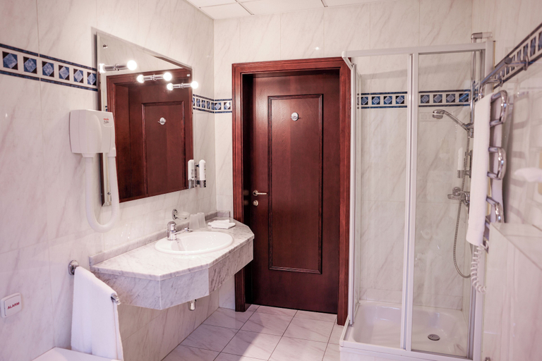 Bathroom 4, Park Hotel Diament Bielsko-Biała, Bielsko-Biała