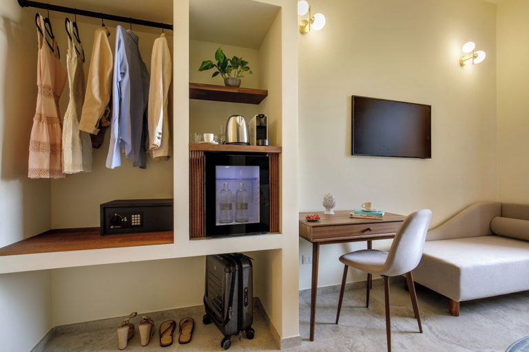 Room 3, Rome for Two, Roma