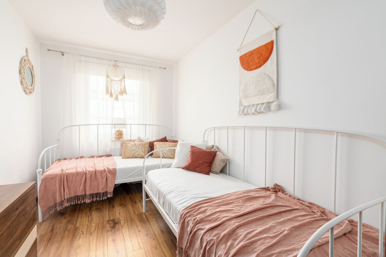 Room 5, AS HOME Tęczowa 89, Środa Śląska