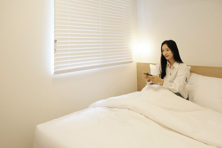 Bedroom 4, Bluenote, Nam