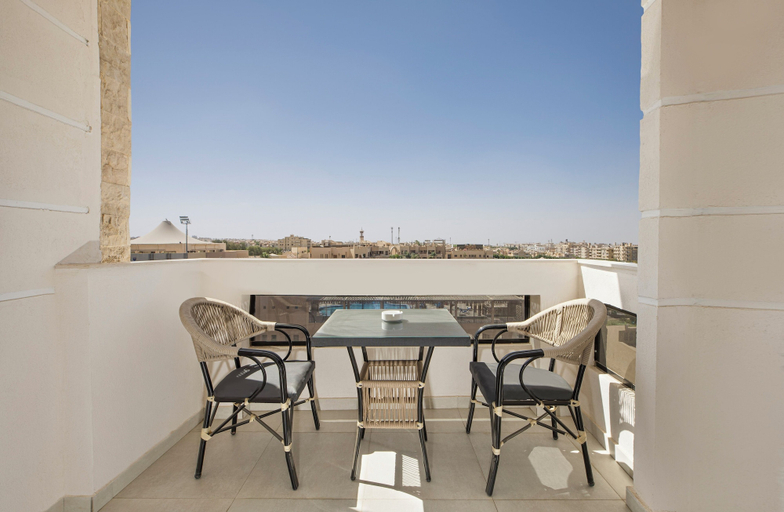 Balcony, Rivana Residence New Cairo - Pool & GYM Access, New Cairo City