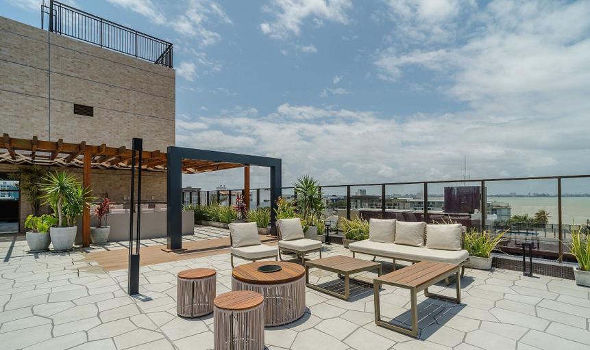 Terrace/patio 4, Beachfront Condo Studios With Pool in Bessa Beach - Gses, João Pessoa