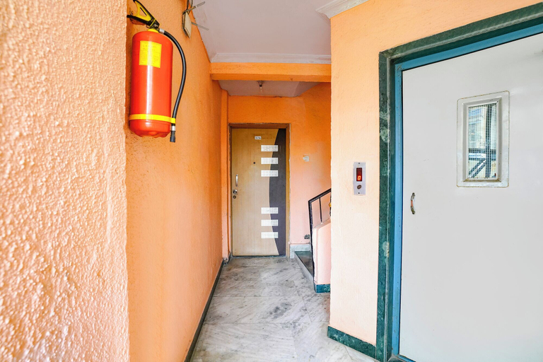 Elevator 2, Fabhotel Galaxy Grand, Raigarh