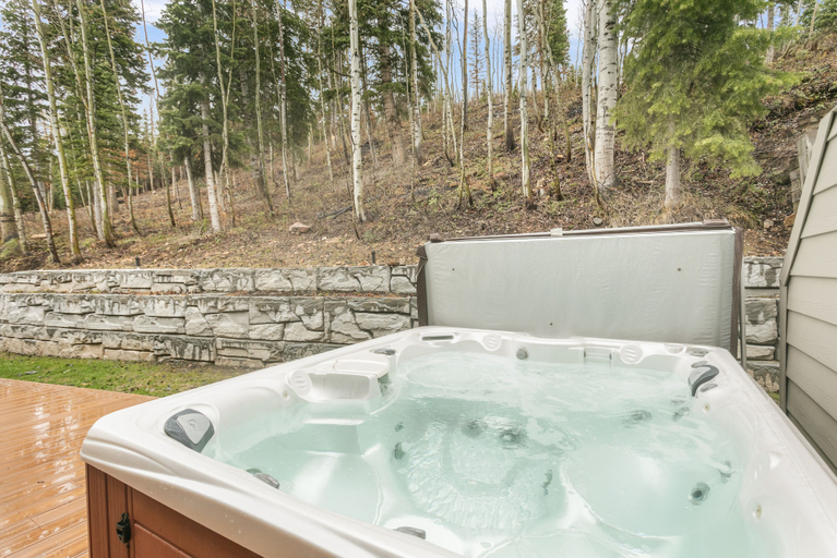 Outdoor spa tub 3, 1158 - Three Bedroom Condo Deluxe Stonebridge by Deer Valley Resort, Summit