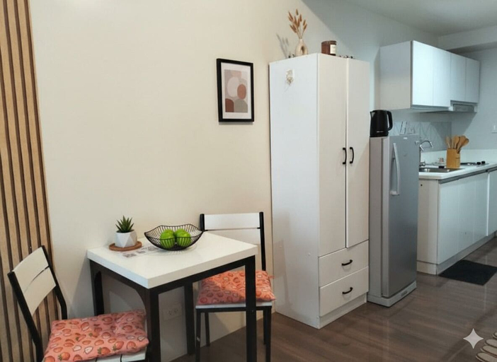 Others 3, Cheap Accommodation - Air Residences, Makati City