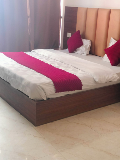 Room 5, HOTEL STAR HILLS, Dehradun