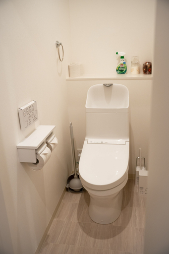 Bathroom sink, Seiwa Tabitime Senbonminami, Osaka
