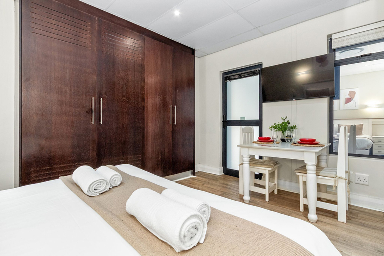 Interior 4, Eden On The Bay 67B, City of Cape Town