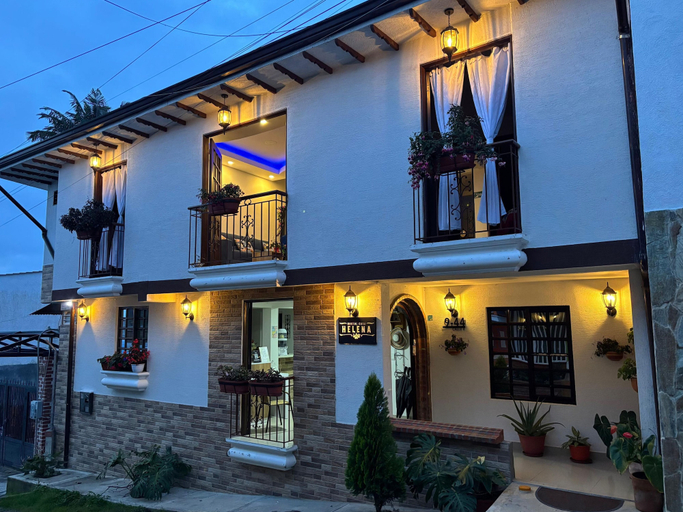 Exterior & Views