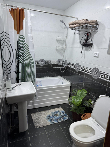 Bathroom 3, Nozisayyoh, Buxoro