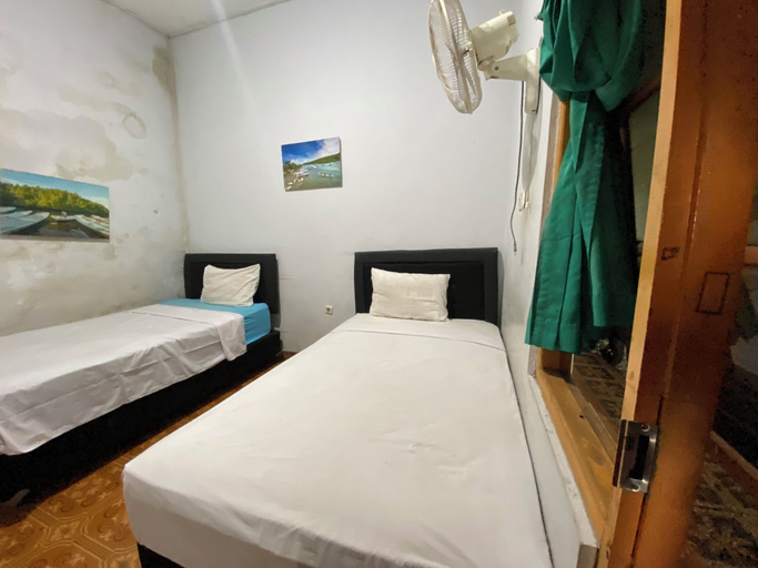 Room 5, OYO 94783 Wakasih Homestay, Klungkung