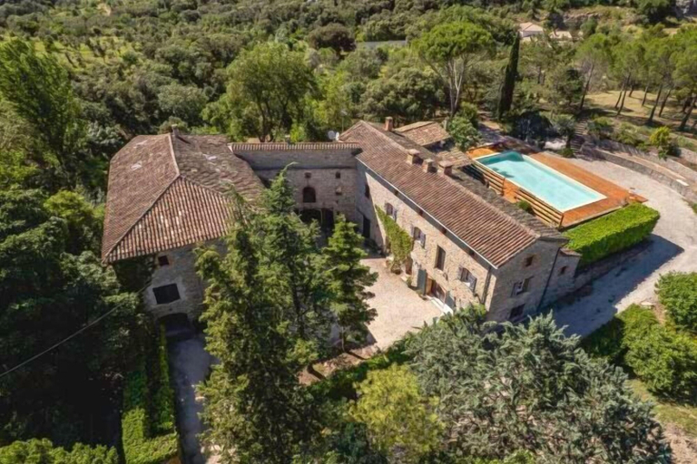 Exterior 2, Cottage Olive on large domain with Pool, Spa, Tennis, Gard