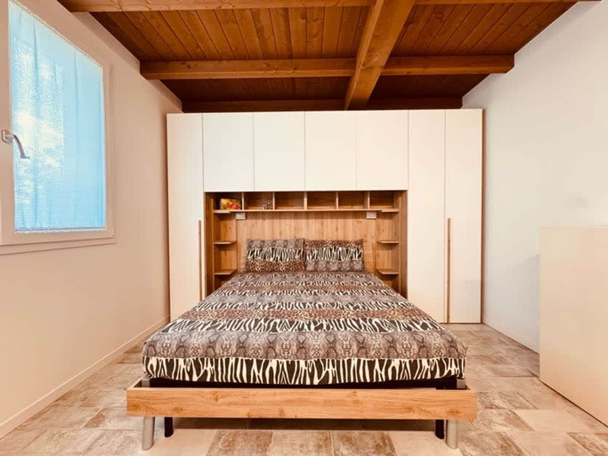Bedroom 3, Villetta Monte San Lorenzo, Bologna