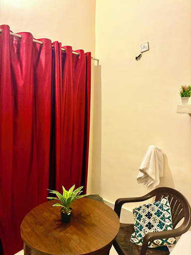 Room 2, Sarnath palace, Varanasi