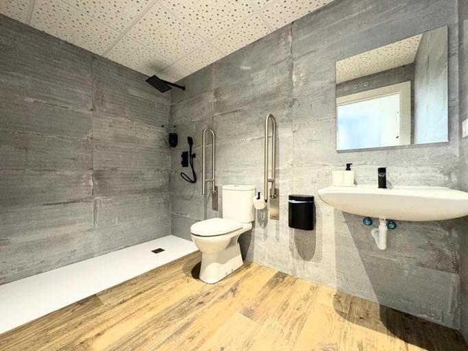 Bathroom 3, Apartamentos Identia by gaiarooms, León