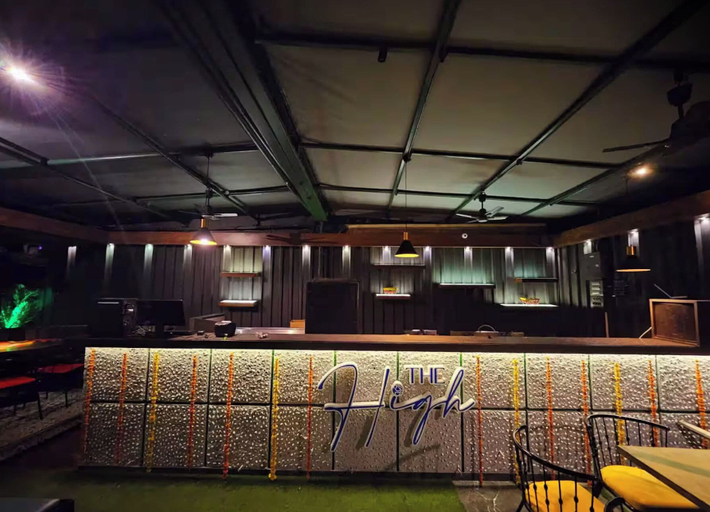Food & Drinks 5, Hotel Varishtta, Thane
