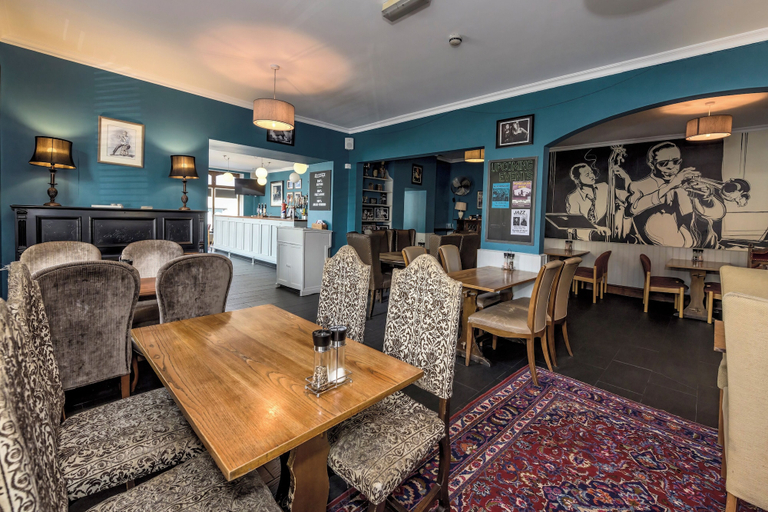 Food & Drinks 4, The Cornerhouse, Somerset