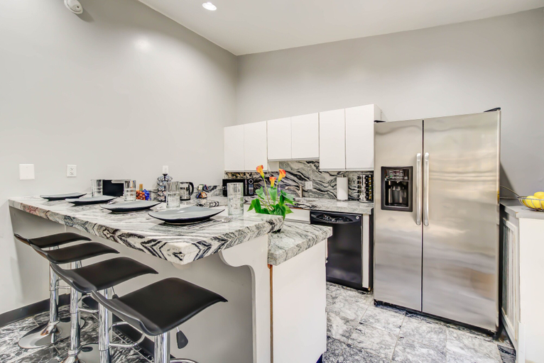 Private kitchen, Logan Mansion Suite 2 2 Bedroom Apartment Hotel, Washington D.C.