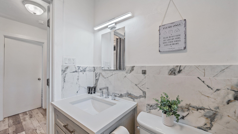 Bathroom 2, Urban Nest On 8th 4 Bedroom Home, Sarasota