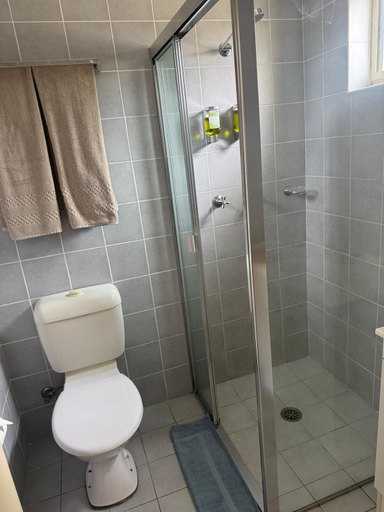 Bathroom 3, Marulan Motor Inn, Goulburn Mulwaree Bal