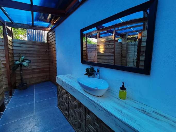 Bathroom 4, Glamping Alona, Panglao