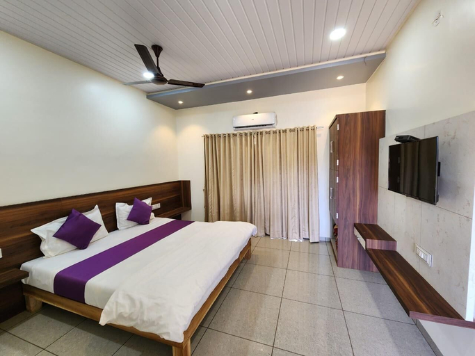 Room 2, Maitri Beach Resort, Ratnagiri