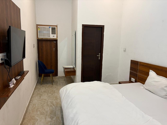 Bedroom 5, Hotel AVG Palace, Alwar