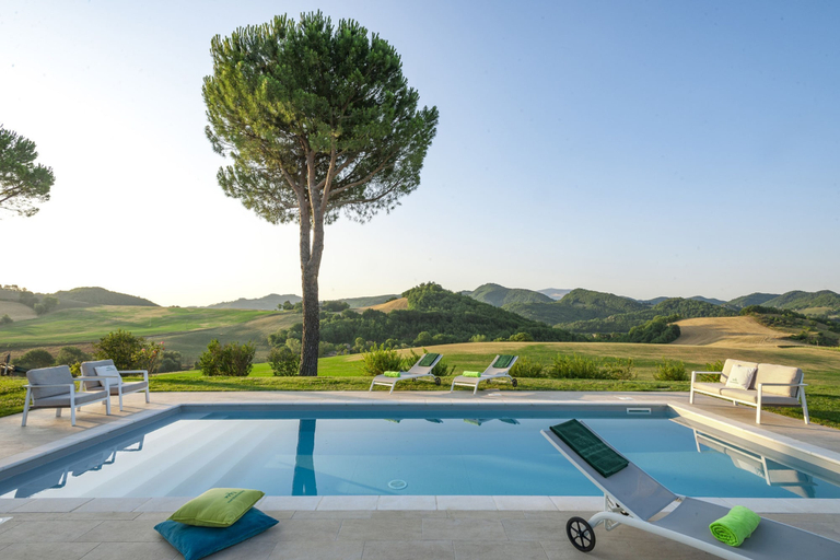 Room 3, Villa Paola 10 by Marche Holiday Villas, Pesaro E Urbino
