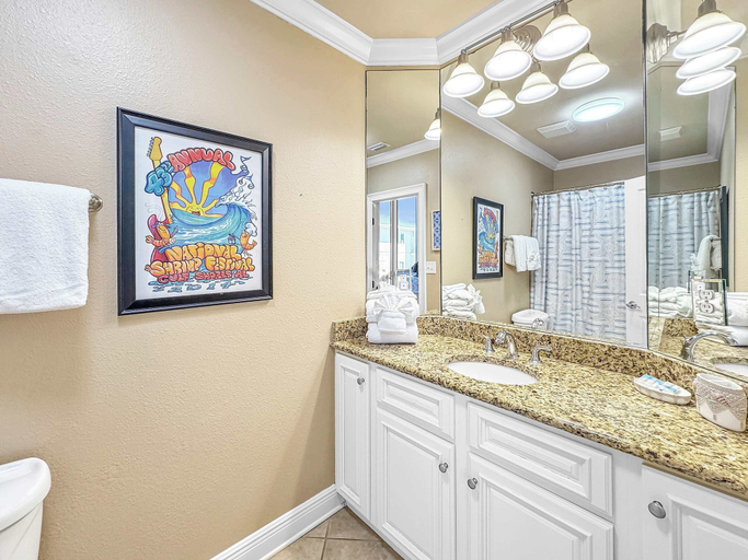 Bathroom 5, Oceanfront Luxe Pool + Beachfront Free Golf, Baldwin