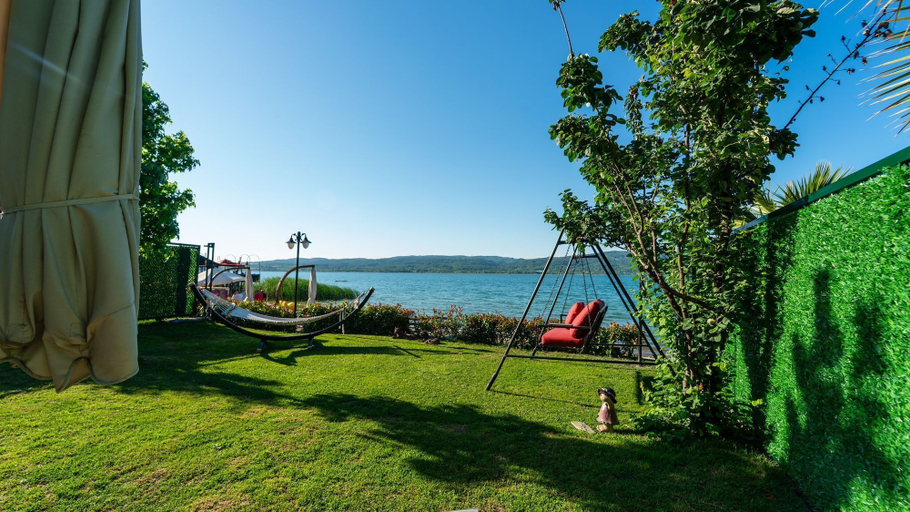 Front of property 2, Regulus Sapanca - Lakeside, Izmit