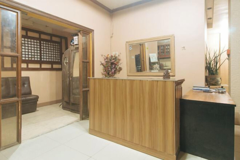 Interior 4, Kababayan Pensione House by RedDoorz, Iloilo City