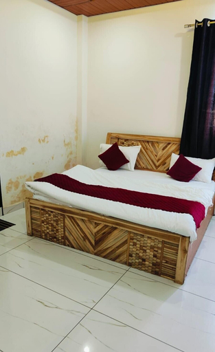 Room 4, Ram Basant Hotel & Resturant, Sikar