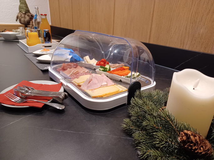 Food & Drinks 4, Hotel Garni Lowen, Imst