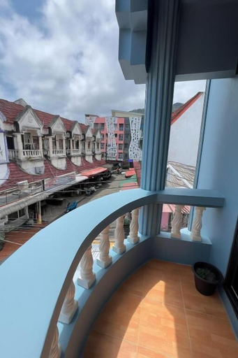 Property grounds, Sundiva Guest House, Pulau Phuket