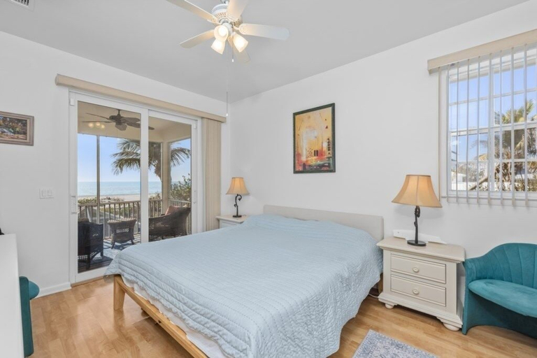 Room 2, Waters Edge 3 Bedroom Home, Lee