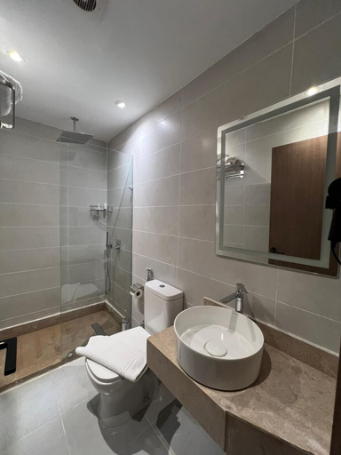 Bathroom 3, Grand Museum Pyramids Hotel, Al-Ahram