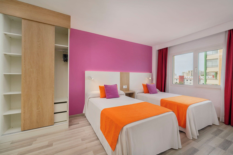 Bedroom 3, Aparthotel Acuasol, Castellón