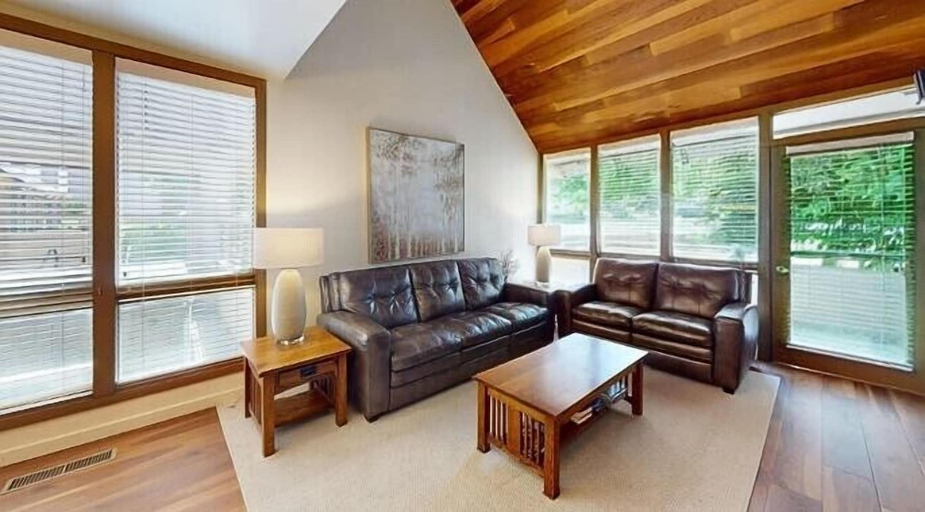 Living area 5, Pay Day Condominiums, Summit