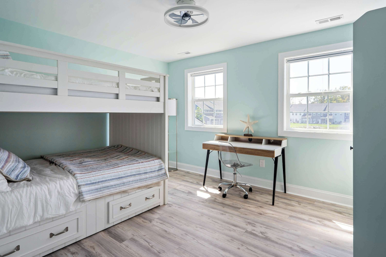Room 2, Tidal Bay 1 - 4bdr Townhome, Sussex