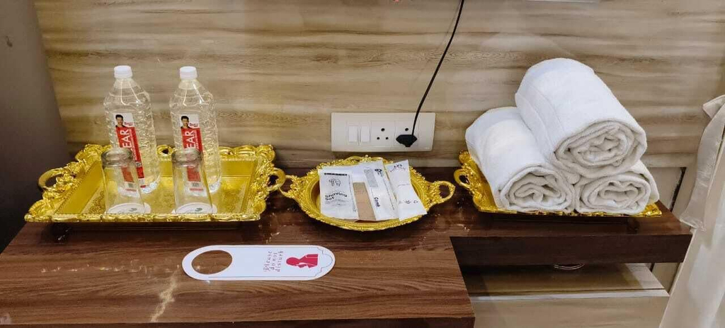 Room 4, Hotel Naman Palace, Varanasi