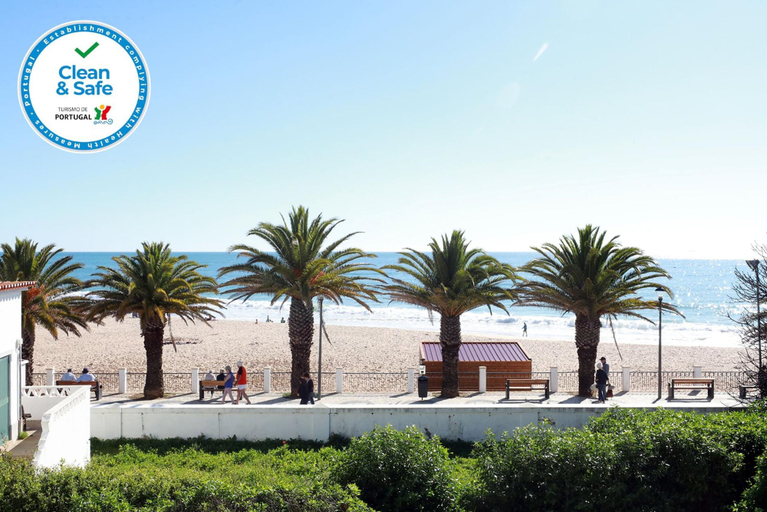 Room 2, B86 - Beachline Apartment in Praia da Luz, Lagos